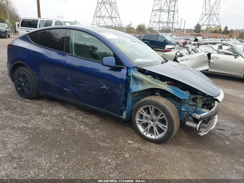 Tesla Model Y Awd/Long Range Dual Motor All-Wheel Drive 2023