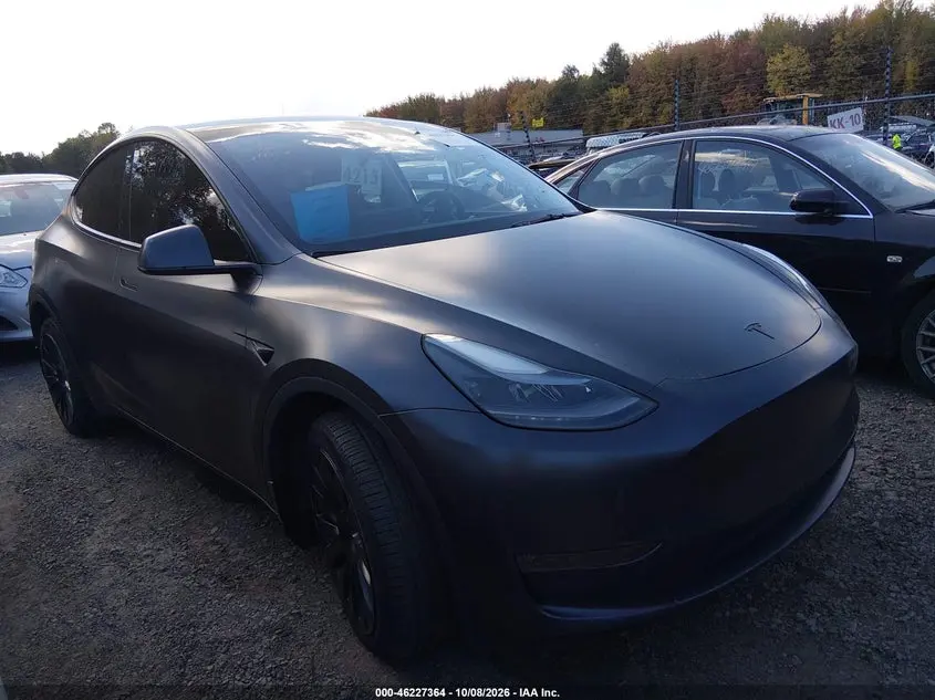 Tesla Model Y Long Range Dual Motor All-Wheel Drive 2024