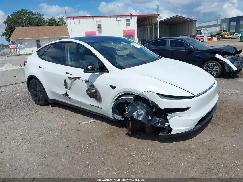 Tesla Model Y Long Range Dual Motor All-Wheel Drive/Long Range Launch Series 2026