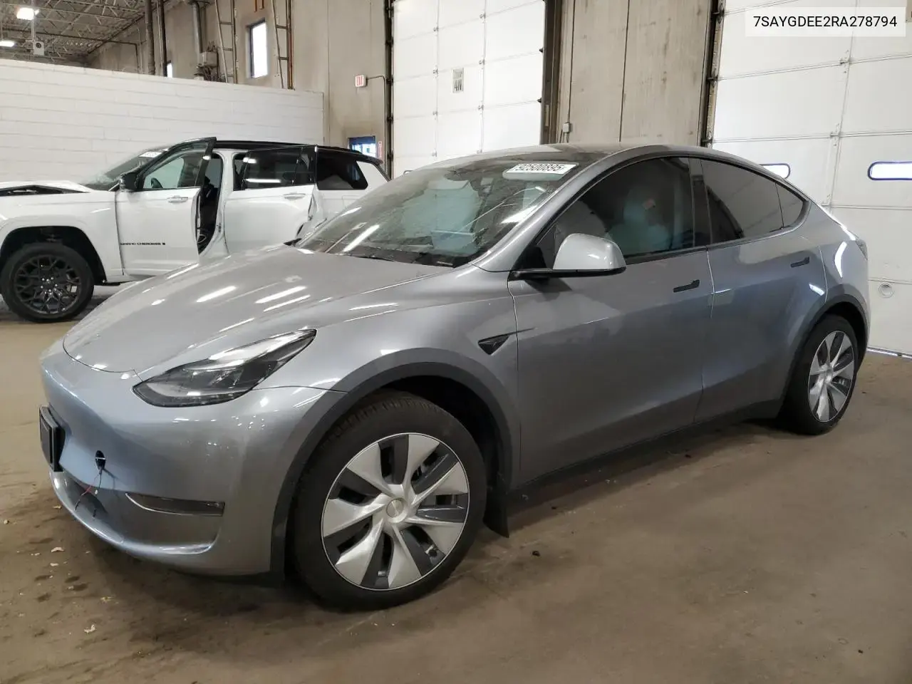 Tesla Model Y 2024