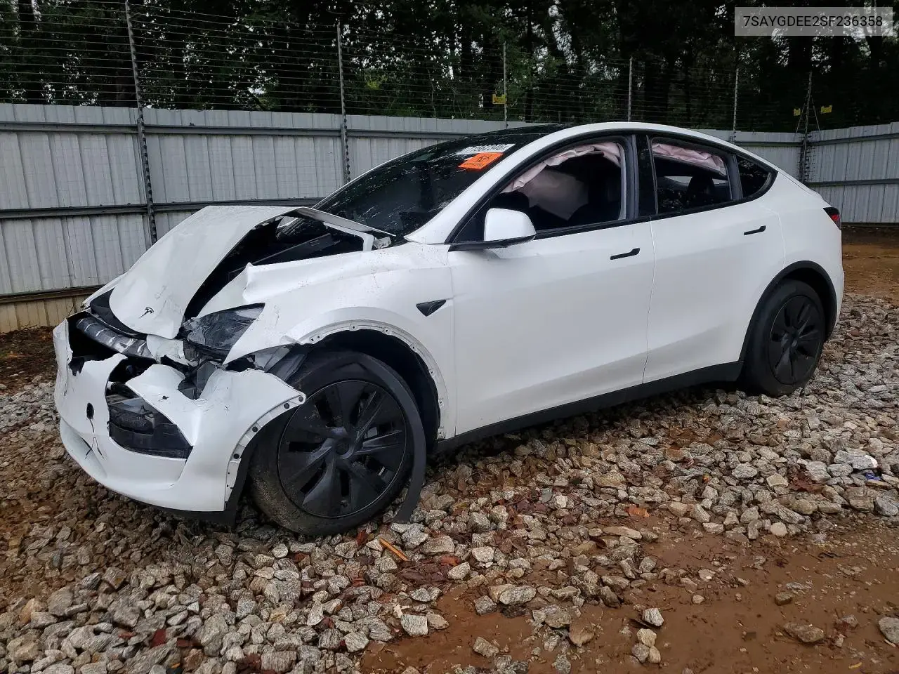 Tesla Model Y 2025