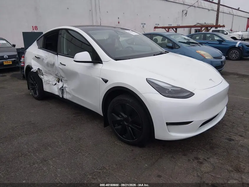Tesla Model Y Long Range Dual Motor All-Wheel Drive 2025