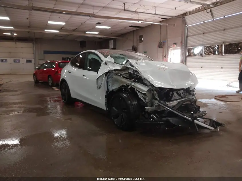 Tesla Model Y All-Wheel Drive/Long Range Launch Series/Premium All-Wheel Drive 2026