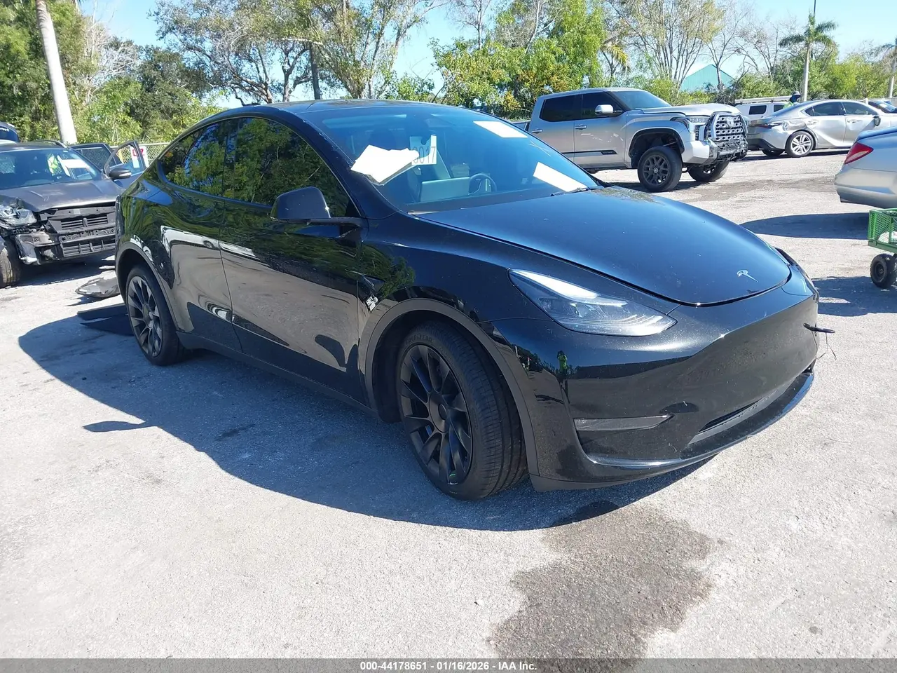 Tesla Model Y Long Range Dual Motor All-Wheel Drive 2024