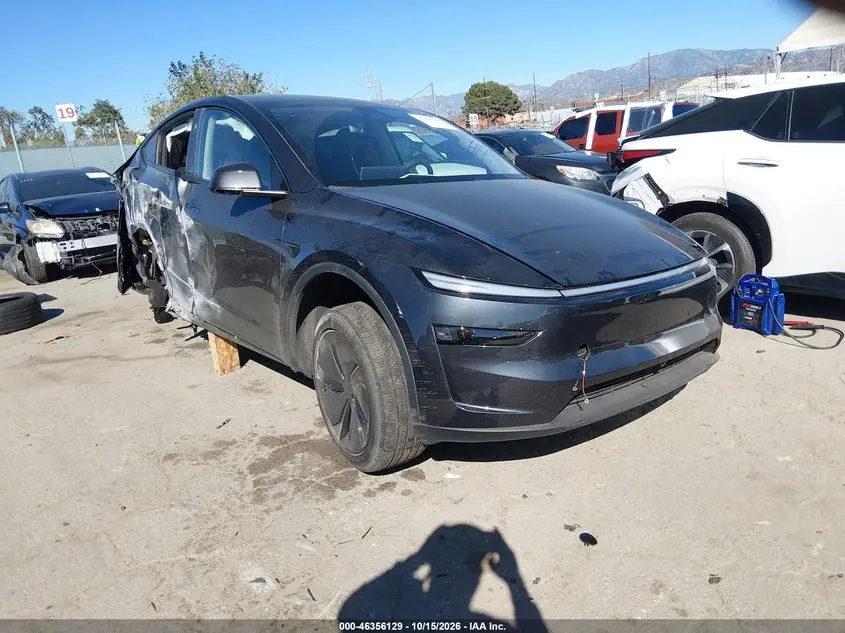 Tesla Model Y All-Wheel Drive/Long Range Launch Series/Premium All-Wheel Drive 2026