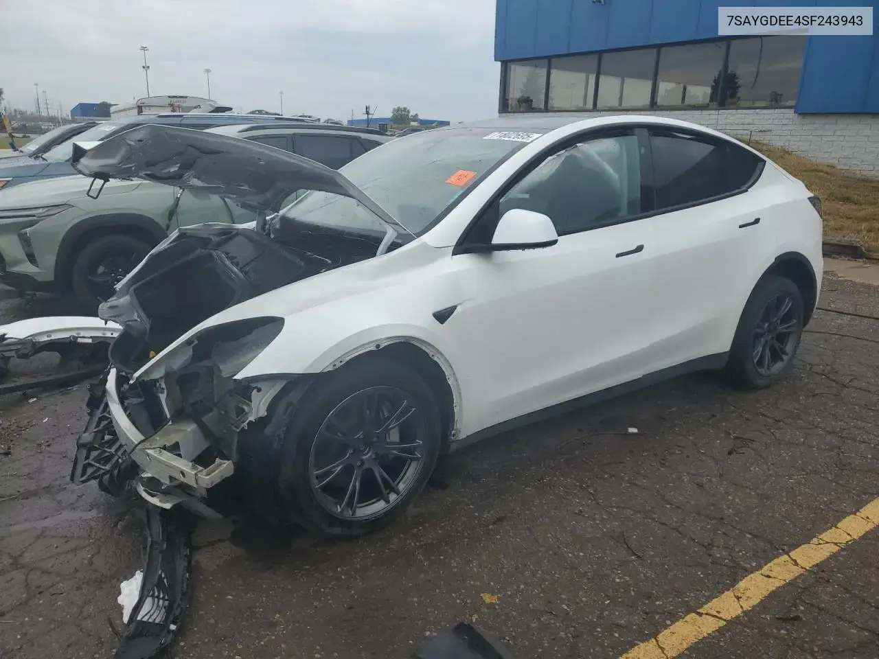 Tesla Model Y 2025
