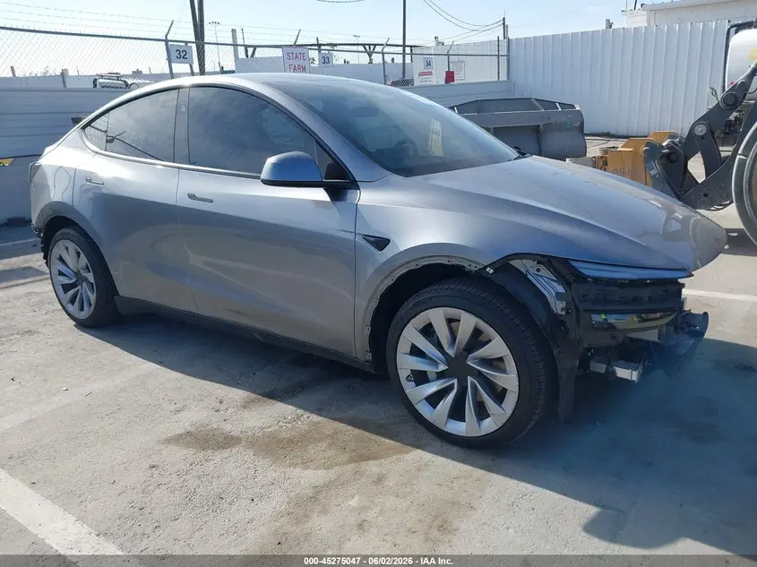 Tesla Model Y All-Wheel Drive/Long Range Launch Series/Premium All-Wheel Drive 2026