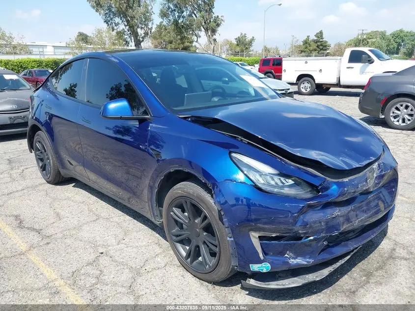 Tesla Model Y Awd/Long Range Dual Motor All-Wheel Drive 2023