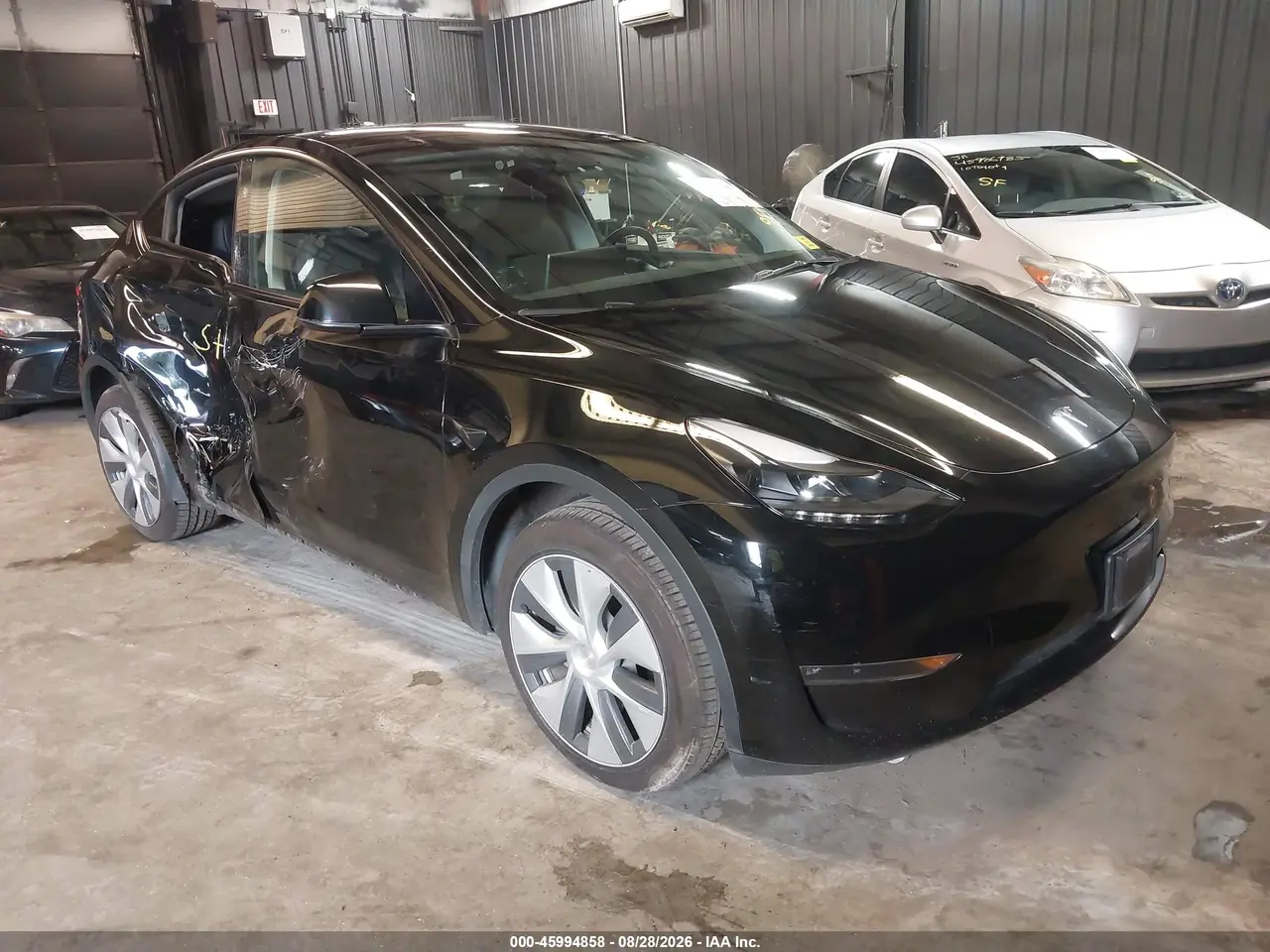 Tesla Model Y Awd/Long Range Dual Motor All-Wheel Drive 2023