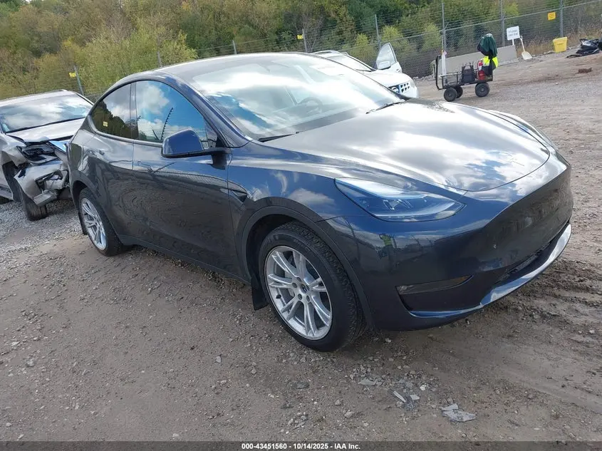 Tesla Model Y Long Range Dual Motor All-Wheel Drive 2024