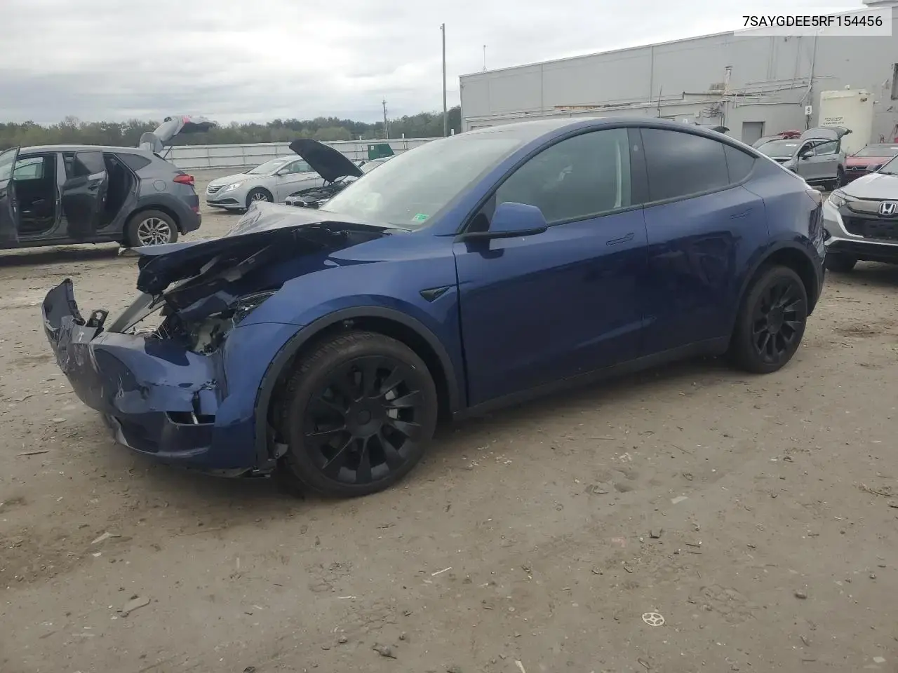 Tesla Model Y 2024