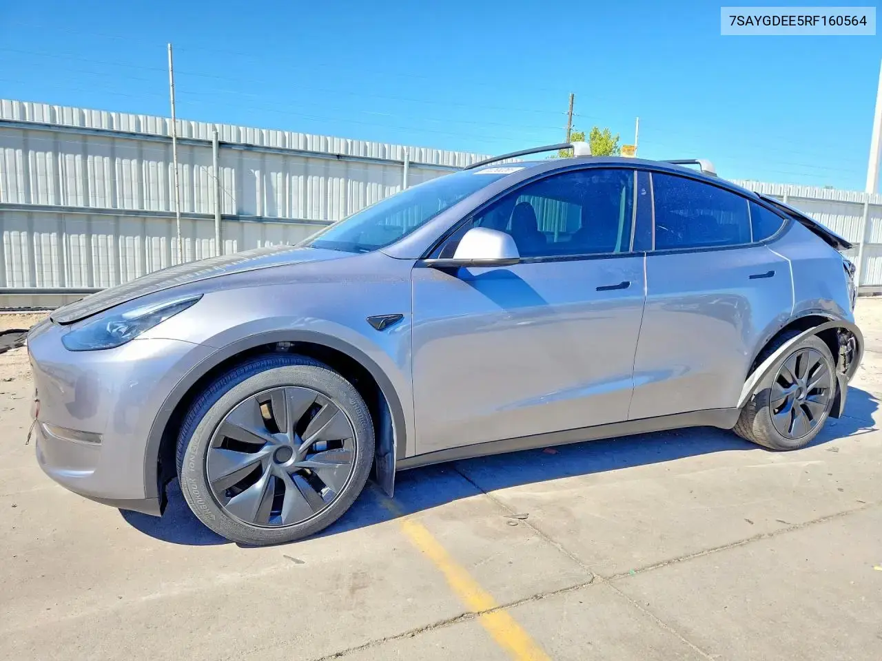 Tesla Model Y 2024