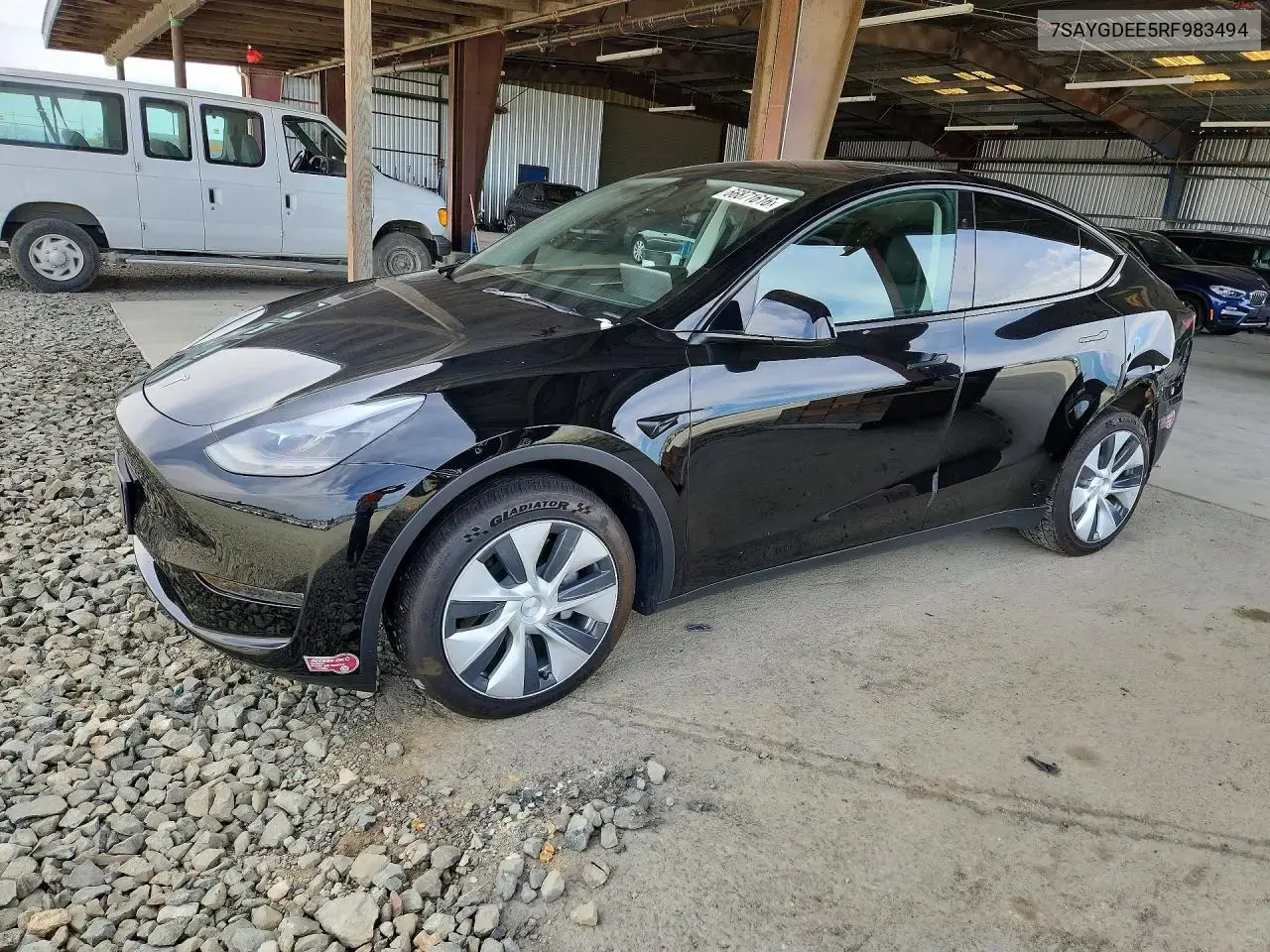 Tesla Model Y 2024