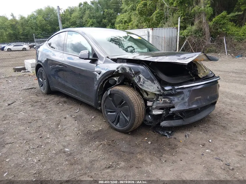 Tesla Model Y All-Wheel Drive/Long Range Launch Series/Premium All-Wheel Drive 2026