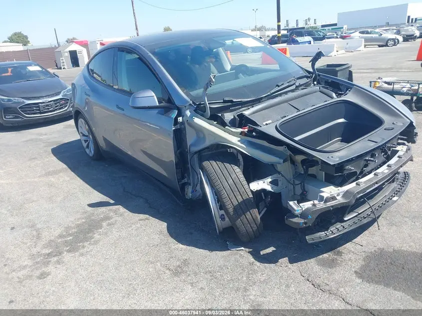 Tesla Model Y All-Wheel Drive/Long Range Launch Series/Premium All-Wheel Drive 2026