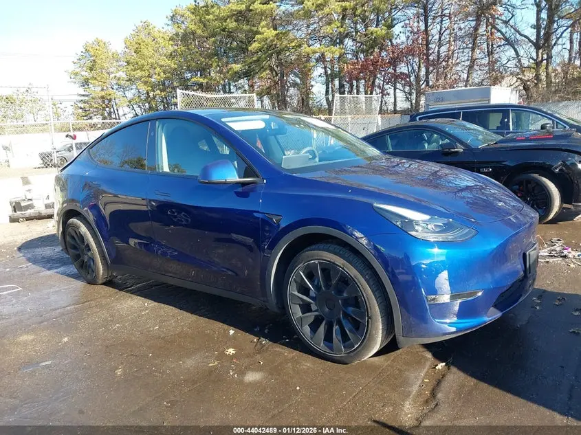 Tesla Model Y Long Range Dual Motor All-Wheel Drive 2024