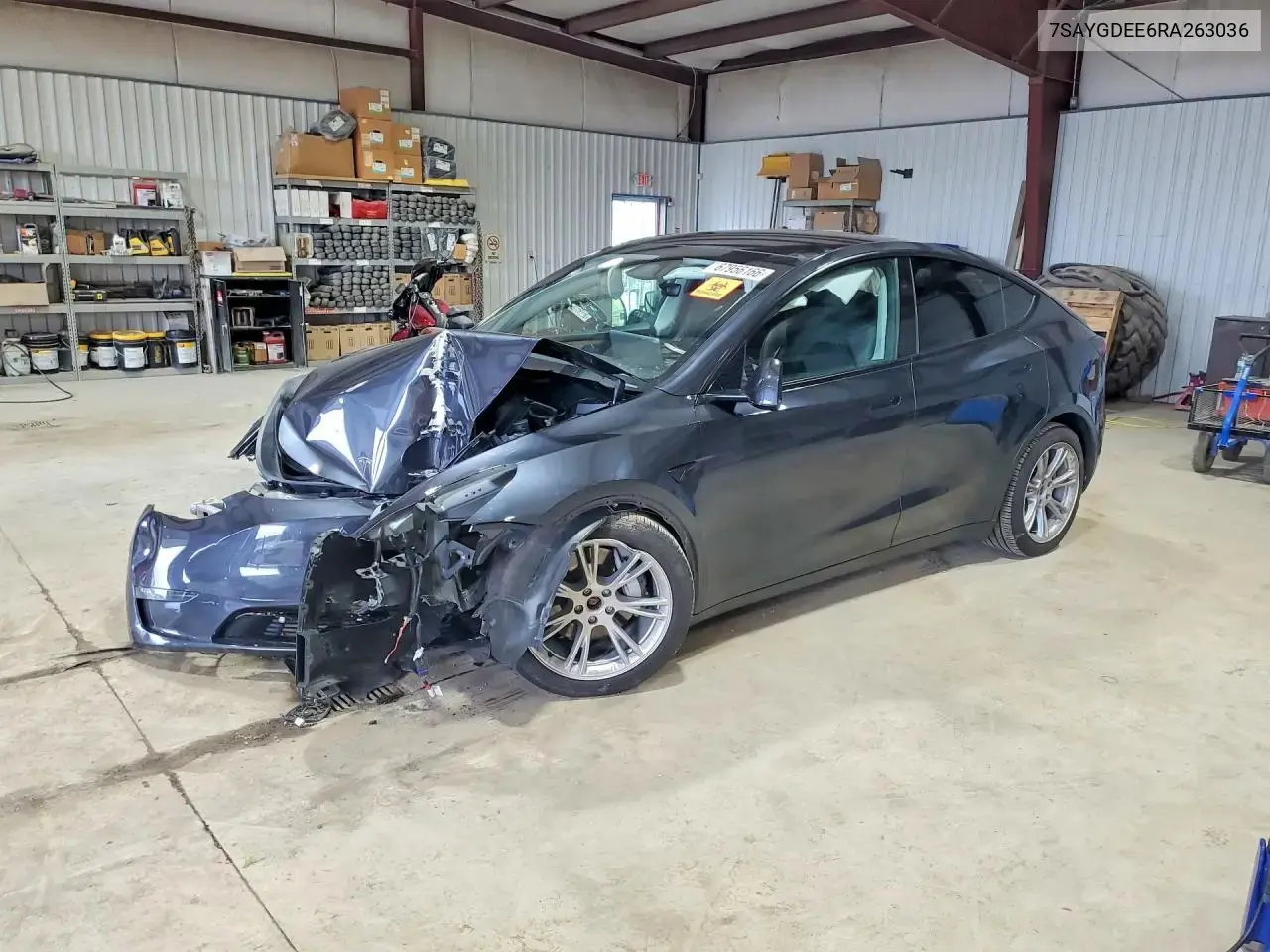 Tesla Model Y 2024