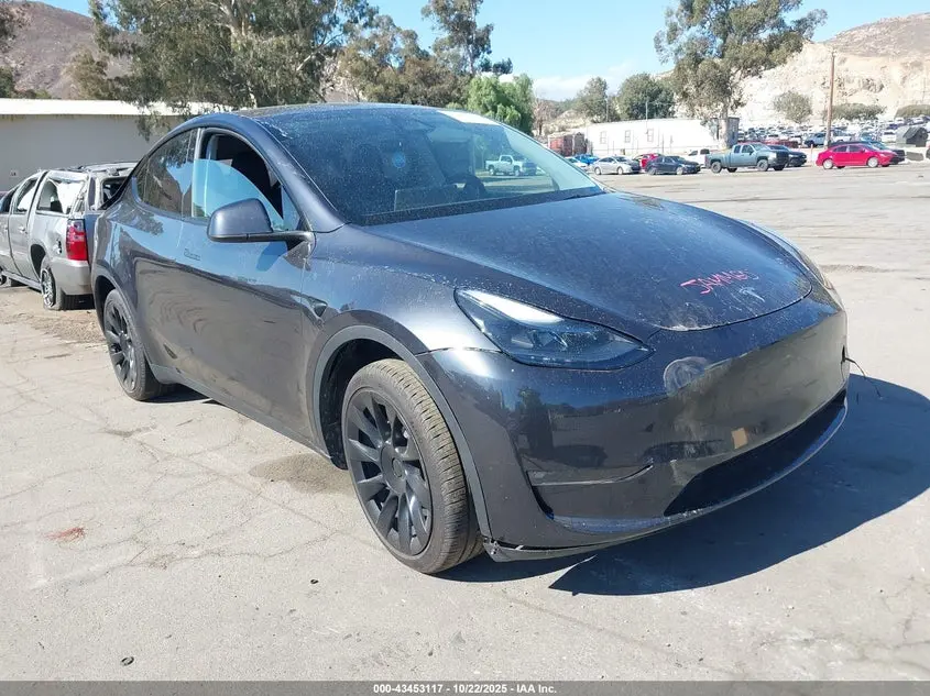 Tesla Model Y Long Range Dual Motor All-Wheel Drive 2024