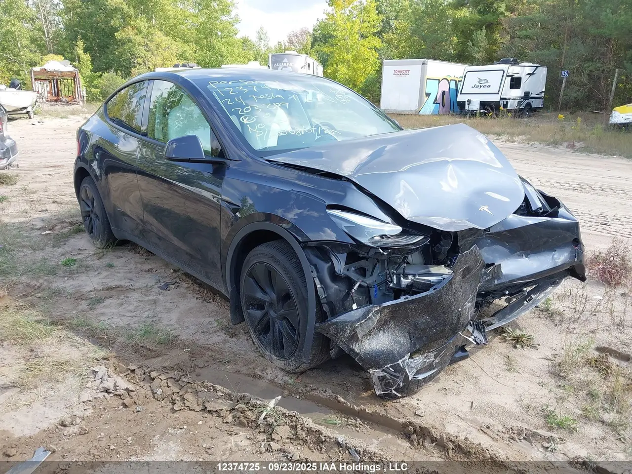Tesla Model Y 2024