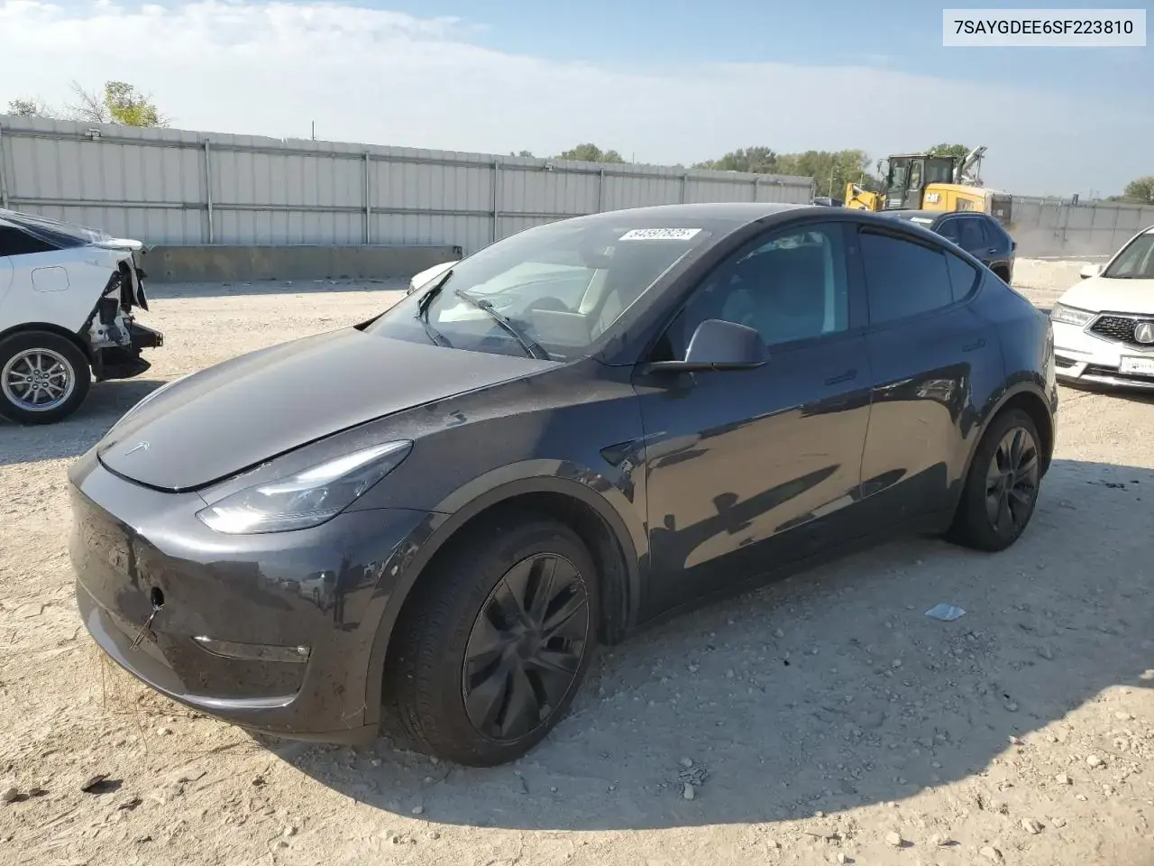 Tesla Model Y 2025
