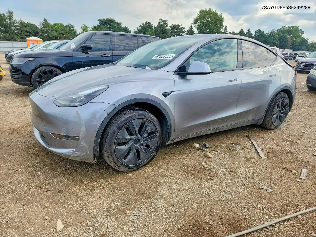 Tesla Model Y 2025