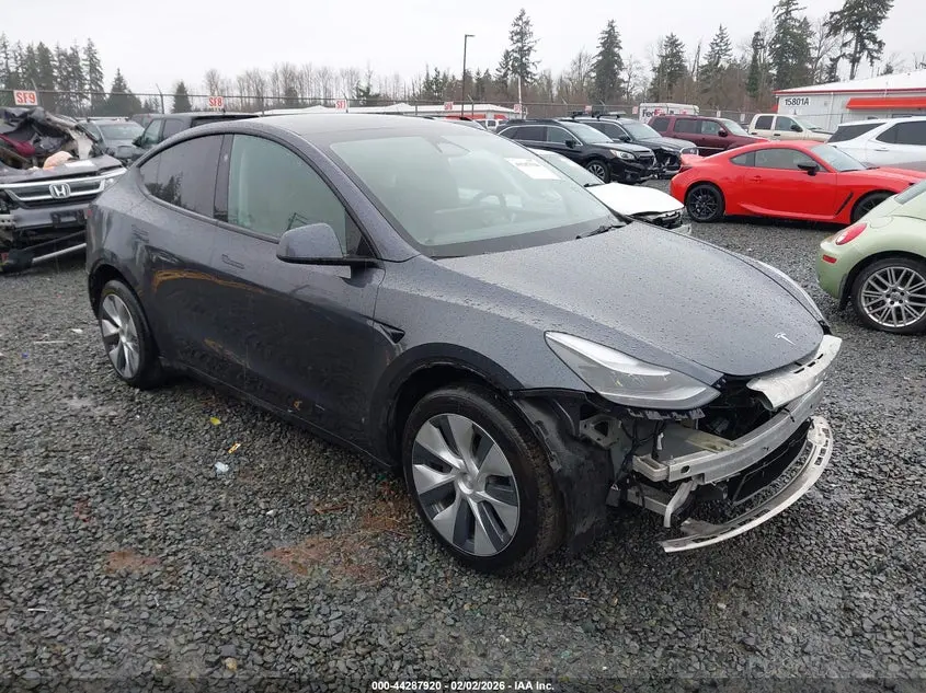 Tesla Model Y Awd/Long Range Dual Motor All-Wheel Drive 2023