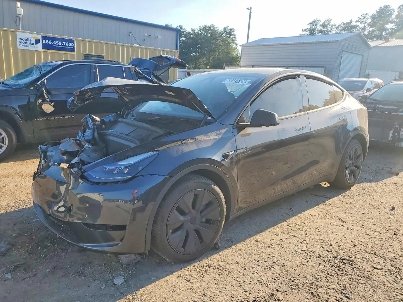 Tesla Model Y 2024
