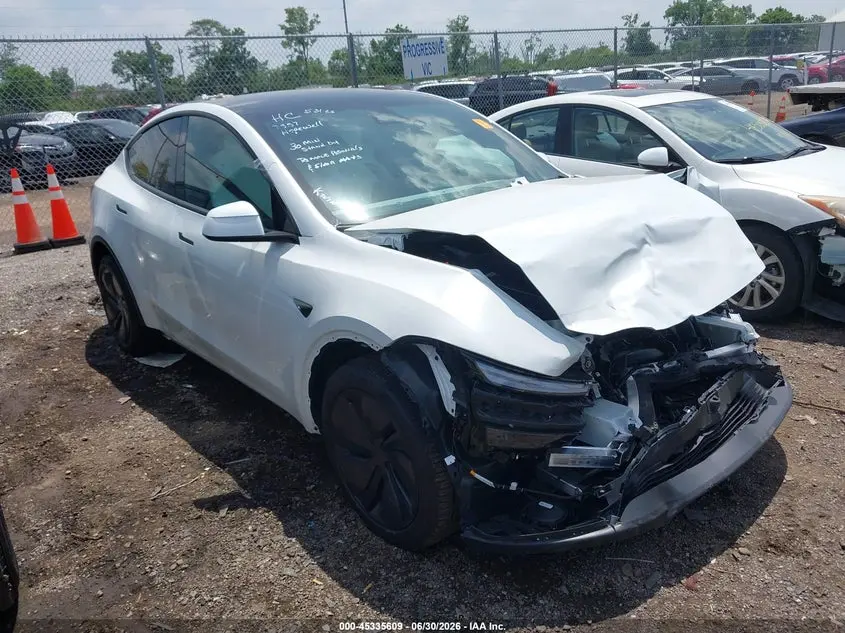 Tesla Model Y All-Wheel Drive/Long Range Launch Series/Premium All-Wheel Drive 2026