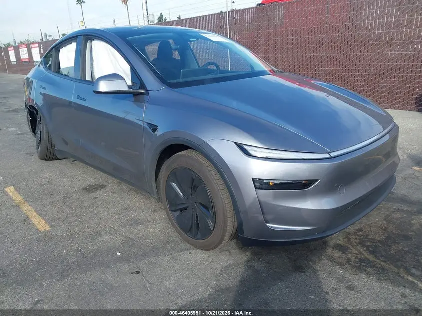 Tesla Model Y All-Wheel Drive/Long Range Launch Series/Premium All-Wheel Drive 2026