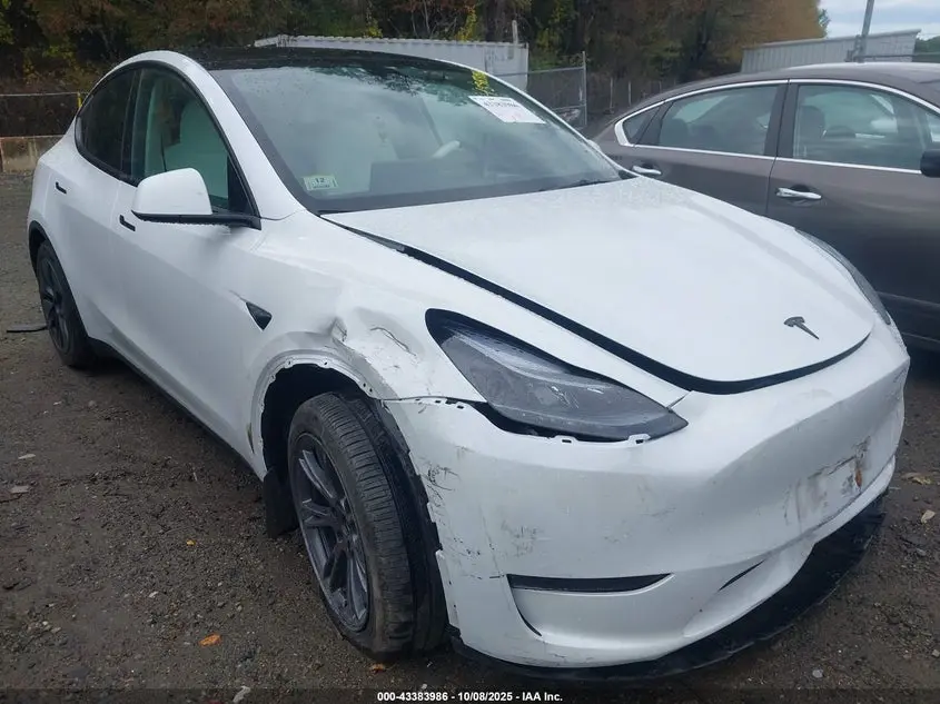 Tesla Model Y Long Range Dual Motor All-Wheel Drive 2025