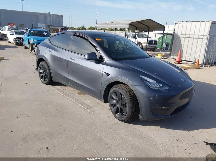 Tesla Model Y Awd/Long Range 2023