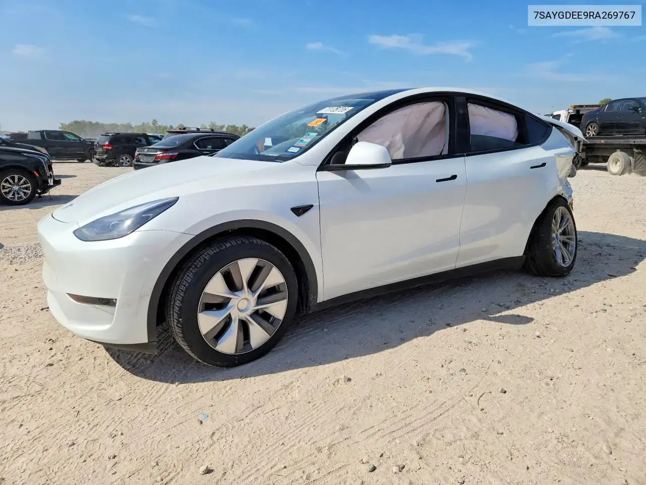 Tesla Model Y 2024