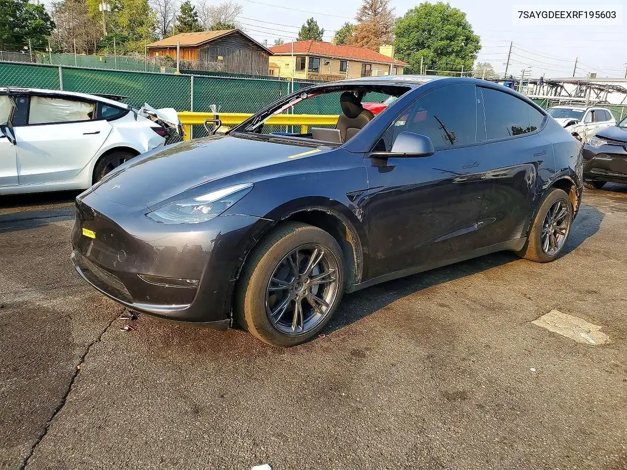 Tesla Model Y 2024
