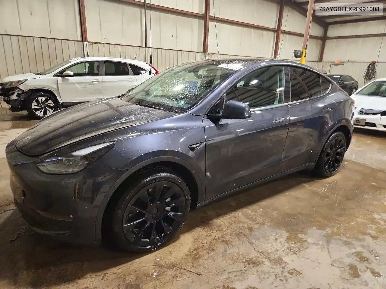 Tesla Model Y 2024