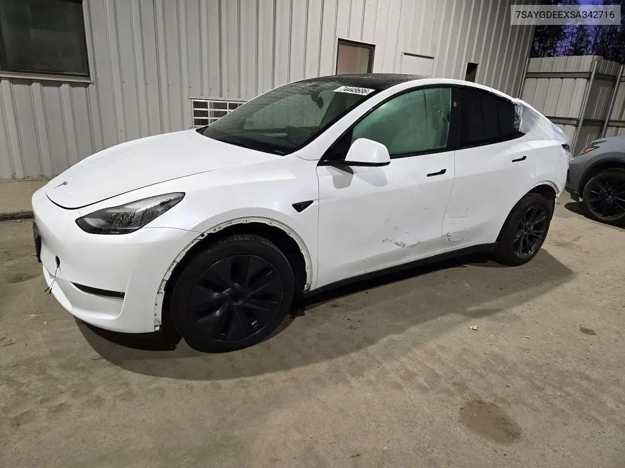 Tesla Model Y 2025