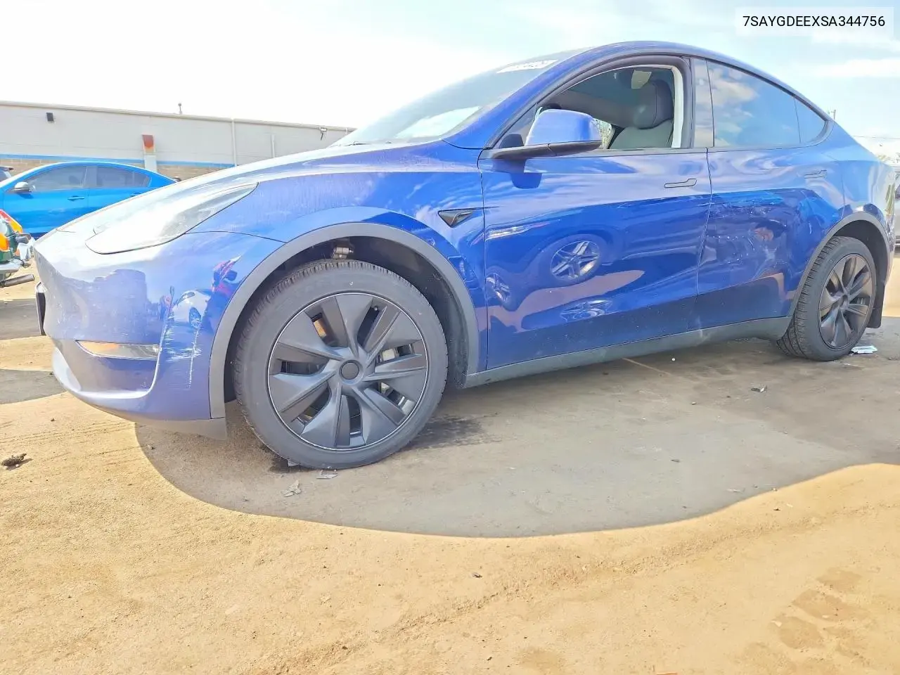 Tesla Model Y 2025
