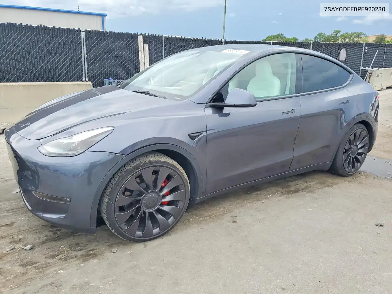Tesla Model Y 2023