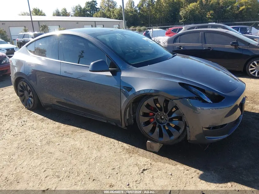 Tesla Model Y Performance Dual Motor All-Wheel Drive 2023