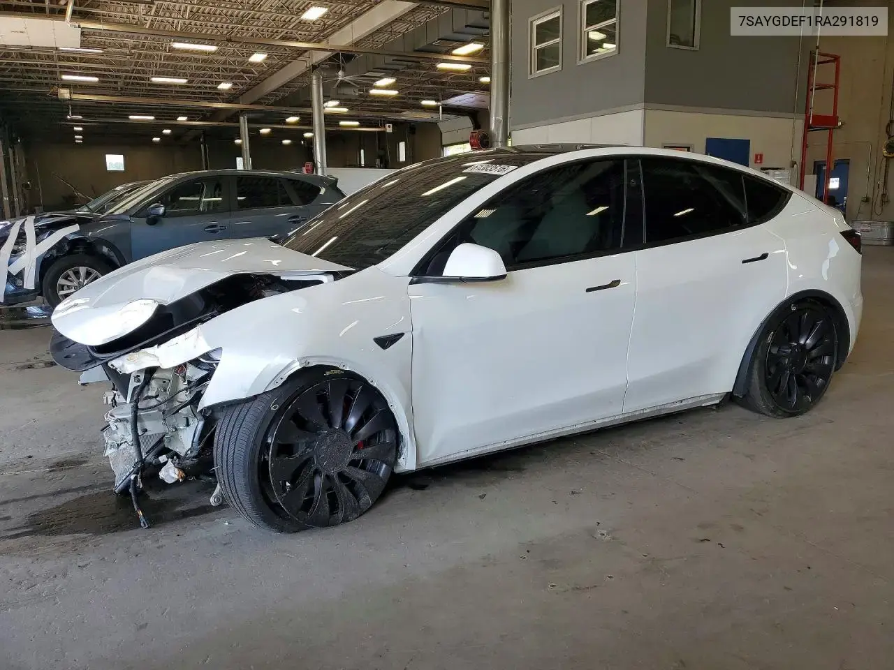 Tesla Model Y 2024