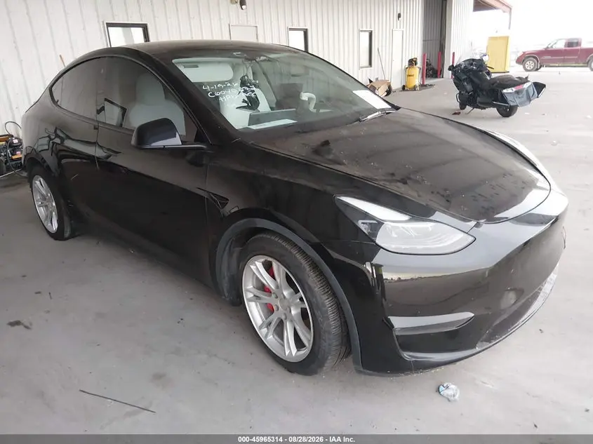 Tesla Model Y Performance Dual Motor All-Wheel Drive 2023