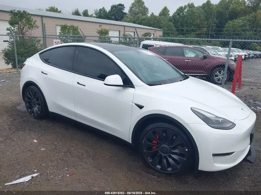 Tesla Model Y Performance Dual Motor All-Wheel Drive 2023