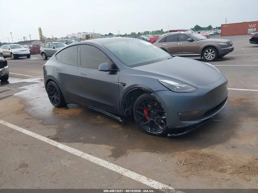Tesla Model Y Performance Dual Motor All-Wheel Drive 2022