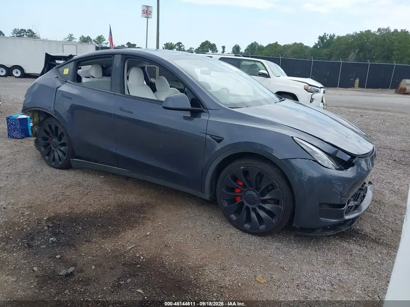 Tesla Model Y Performance Dual Motor All-Wheel Drive 2023