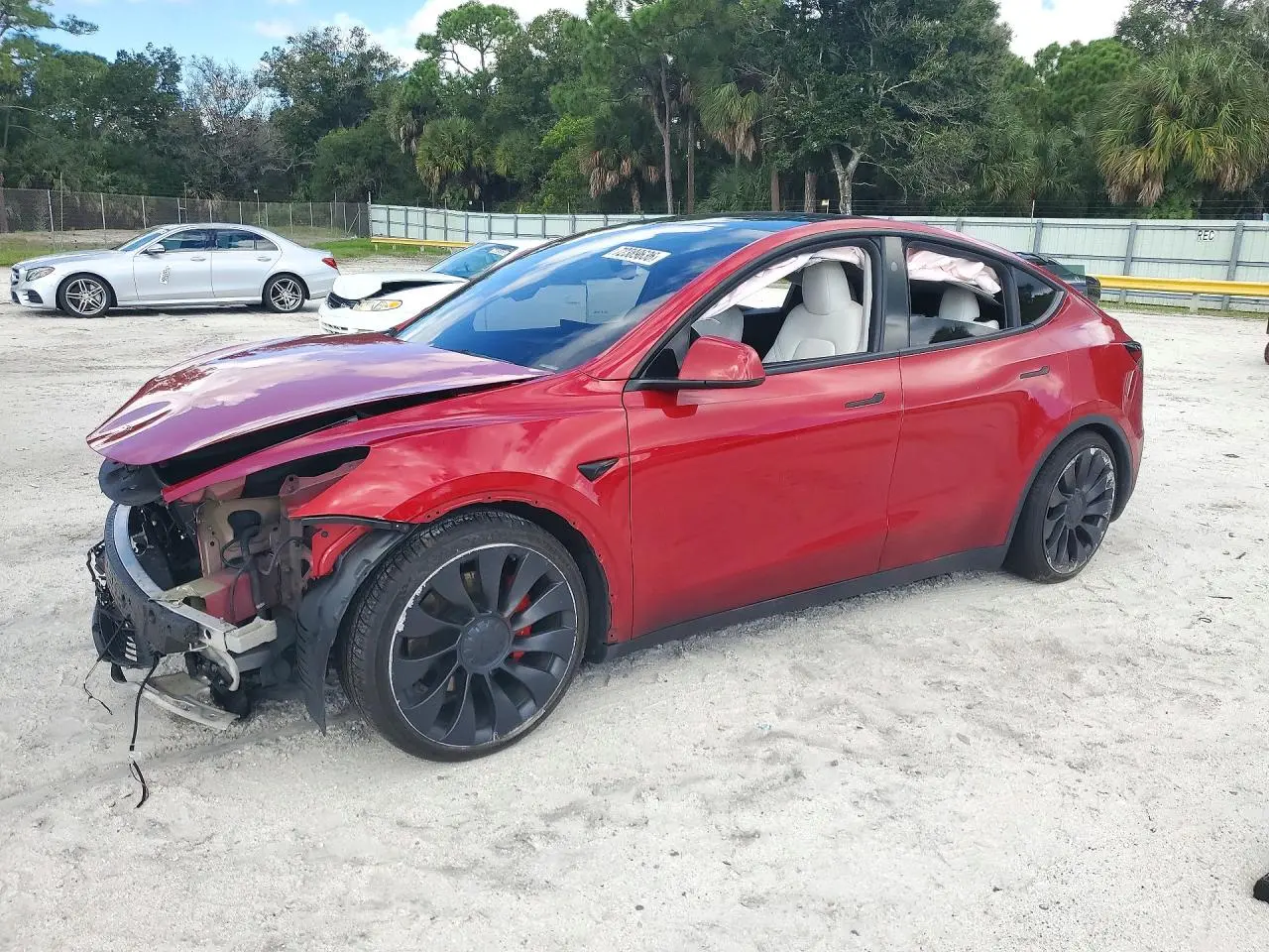 Tesla Model Y 2023