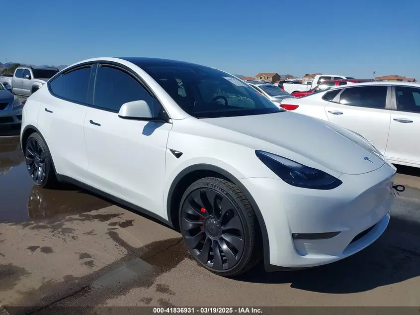 Tesla Model Y Performance Dual Motor All-Wheel Drive 2024