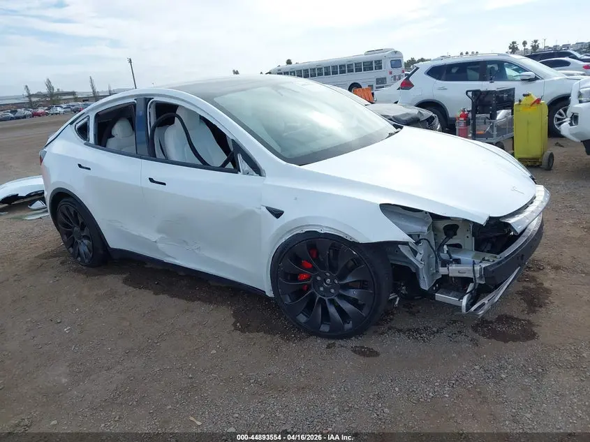 Tesla Model Y Performance Dual Motor All-Wheel Drive 2023