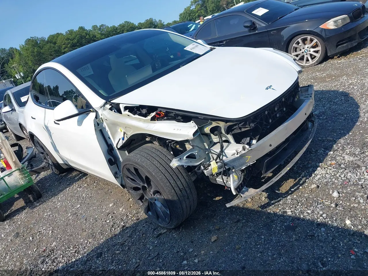 Tesla Model Y Performance Dual Motor All-Wheel Drive 2024