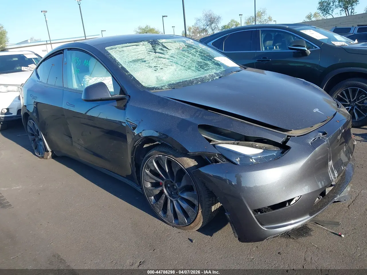 Tesla Model Y Performance Dual Motor All-Wheel Drive 2024