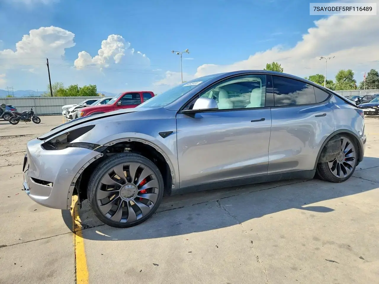 Tesla Model Y 2024
