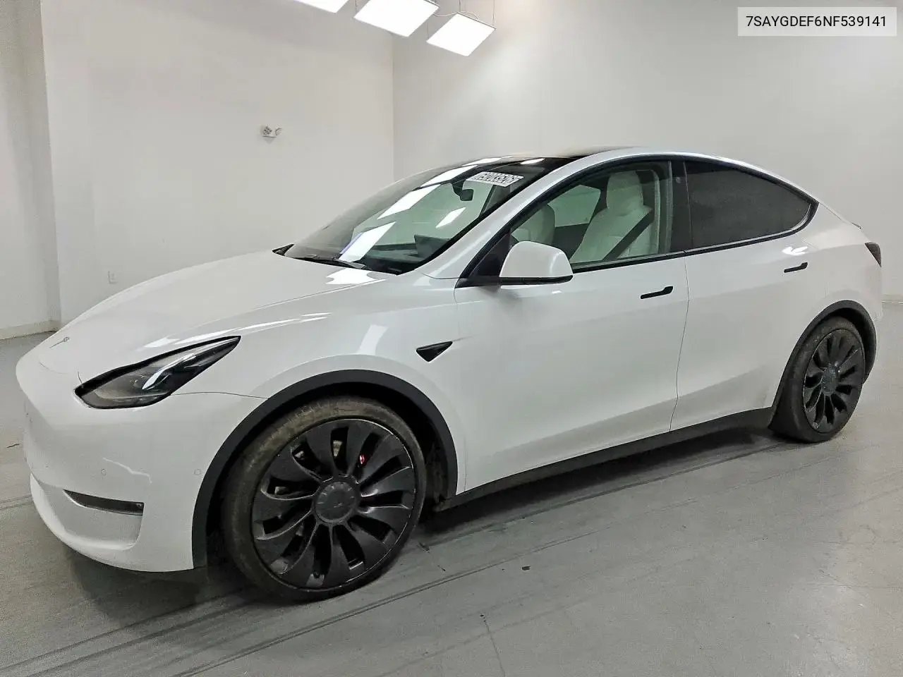 Tesla Model Y 2022